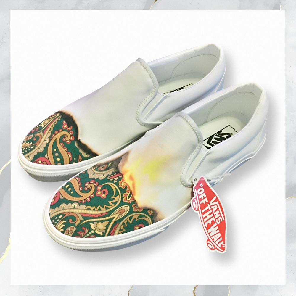 NWT! Vans Classic Slip On BIG REVEAL PAISLEY Shoes / Sneakers Mens 9 Womens 10.5